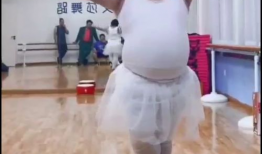 搞笑视频笑死人,笑破肚皮！年度最搞笑视频大盘点